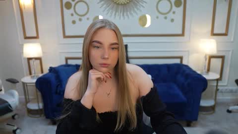 Amelia online show from December 4, 8:38 am