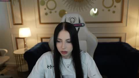 Amelia online show from May 27, 10:56 am