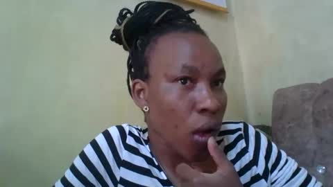 sweetdiva2012 online show from December 14, 6:35 am