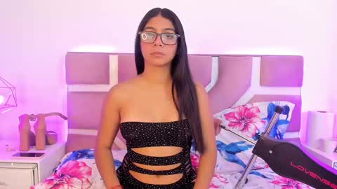 Coraline online show from November 6, 12:44 pm