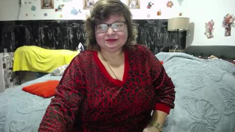 sweetestmilf4you online show from February 9, 10:50 am
