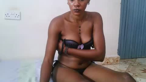 sweetginah online show from October 3, 3:06 pm