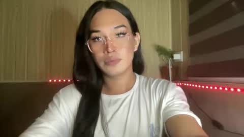 sweetgirl_rhainexxx online show from May 9, 3:14 pm