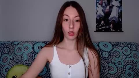 Snapshot of sweetheart_77 chatting on September 18, 7:07 am Emma online show from September 18, 7:07 am