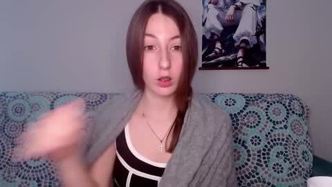 Snapshot of sweetheart_77 chatting on October 18, 10:29 am Emma online show from October 18, 10:29 am