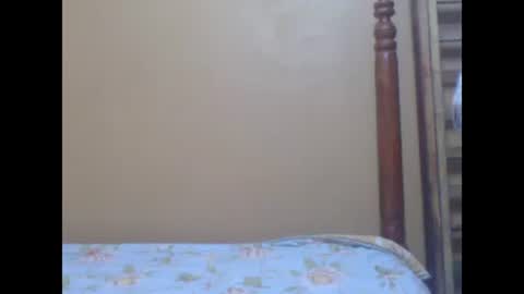 Snapshot of sweetib1 chatting on January 21, 3:26 am sweetib1 online show from January 21, 3:26 am