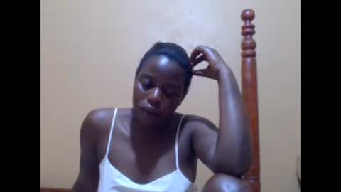 Snapshot of sweetib1 chatting on December 21, 2:30 am sweetib1 online show from December 21, 2:30 am