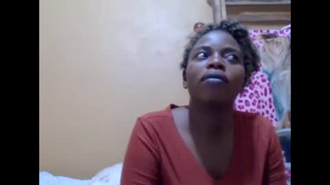 Snapshot of sweetib1 chatting on February 13, 4:32 am sweetib1 online show from February 13, 4:32 am