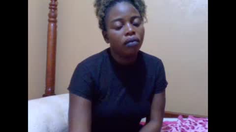 Snapshot of sweetib1 chatting on February 20, 5:23 am sweetib1 online show from February 20, 5:23 am