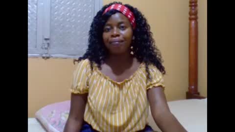 Snapshot of sweetib1 chatting on January 13, 6:27 am sweetib1 online show from January 13, 6:27 am