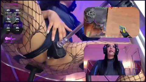 sweetie_cloe online show from May 22, 9:35 pm
