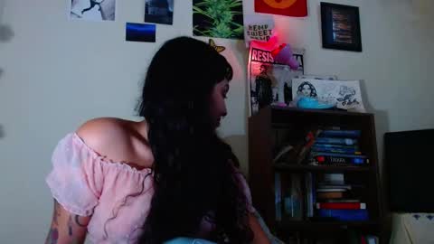 Snapshot of sweetie_maryy chatting on March 1, 1:11 am Maria  my insta sweetie maryy   online show from March 1, 1:11 am