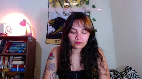 Snapshot of sweetie_maryy chatting on January 12, 8:14 pm Maria  my insta sweetie maryy   online show from January 12, 8:14 pm