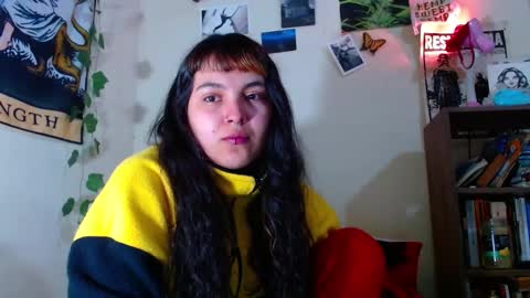 Snapshot of sweetie_maryy chatting on February 28, 5:15 am Maria  my insta sweetie maryy   online show from February 28, 5:15 am