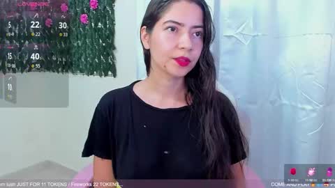 Snapshot of sweetieandjuiicy chatting on September 17, 9:46 pm Call me Nataly  online show from September 17, 9:46 pm