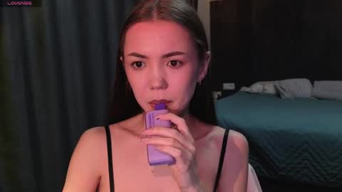 sweetieee_kira online show from April 8, 2:46 am