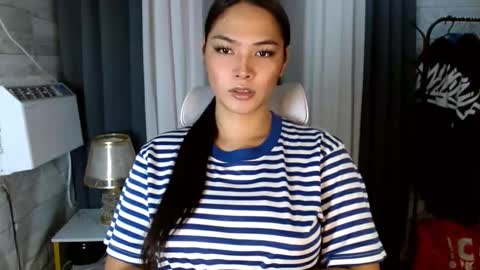 sweetiefox1 online show from October 10, 1:21 am