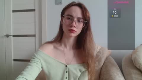 sweetiekris online show from October 5, 9:03 am