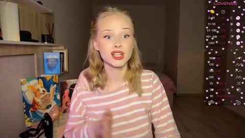 sweetie Lisa3 online show from October 19, 2:41 pm