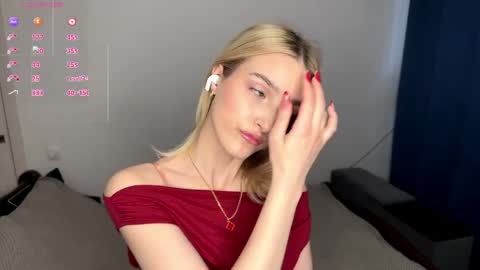 sweetilun online show from April 7, 2:30 pm