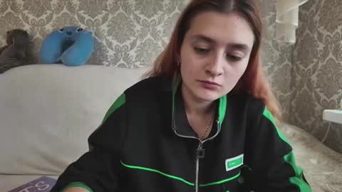 sweetliaison online show from October 28, 8:20 am