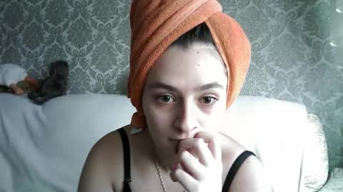 sweetliaison online show from October 30, 9:22 am