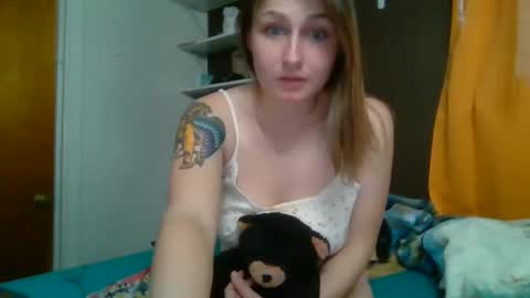 sweetlittleprincesss online show from October 7, 2:05 am
