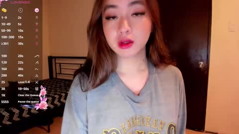 Zoe online show from May 18, 6:08 am