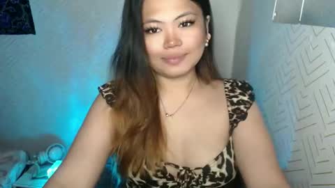 NICOLE online show from May 21, 8:40 pm