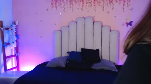 Sweetlu online show from September 30, 7:19 pm