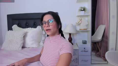 sweetnicky1 online show from March 25, 10:40 am