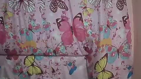 Snapshot of sweetnipples1987 chatting on February 4, 8:38 pm sweetnipples1987 online show from February 4, 8:38 pm