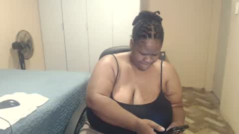 sweetnoziexxx online show from May 18, 1:28 pm