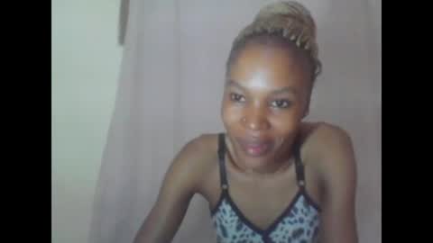 ESTHER online show from February 17, 12:54 am