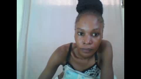 ESTHER online show from January 27, 6:41 am