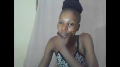 ESTHER online show from January 27, 6:52 pm