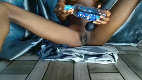 slim ivy online show from October 9, 11:20 pm