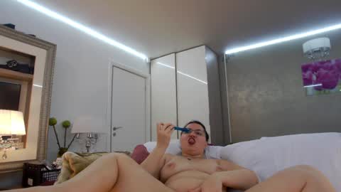 SweetRaisa online show from May 12, 10:49 pm