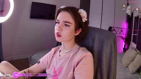 Alice online show from March 31, 8:42 pm