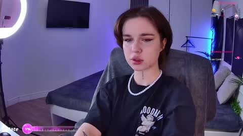 Alice online show from March 24, 10:15 pm