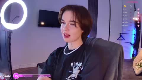 Alice online show from March 21, 9:31 pm