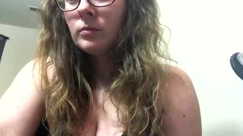 sweetrosiered online show from November 4, 6:46 pm