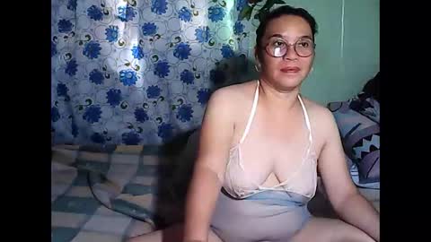 sweetsexyfiona431 online show from April 12, 1:08 am