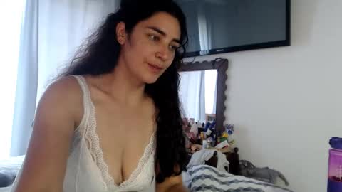 Dianis online show from November 11, 5:10 pm