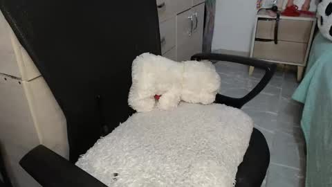 sweett_candy1 online show from November 19, 3:50 am