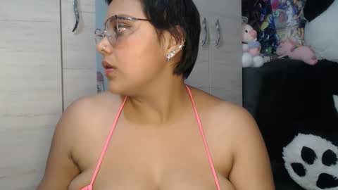 sweett_candy1 online show from January 9, 2:38 am