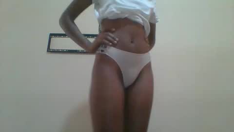 sweett_kimmie online show from April 4, 7:40 am