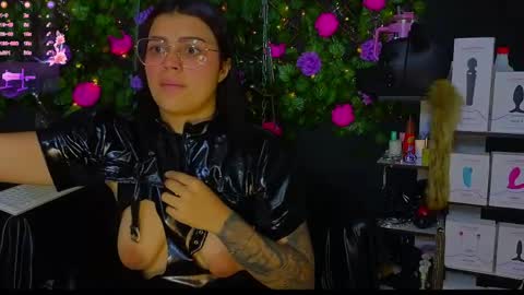Molly -  INDEPENDENT MODEL online show from May 23, 8:01 am