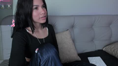    online show from December 14, 4:30 pm