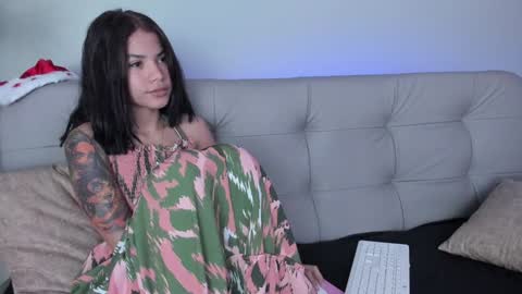    online show from December 21, 4:57 pm